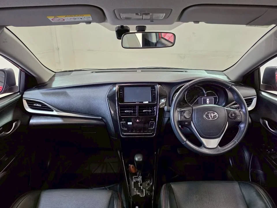 2019 Toyota Yaris ATIV III 3