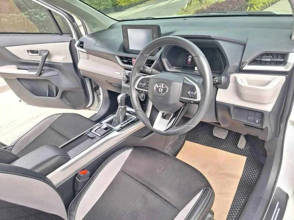 2022 Toyota Veloz III 2