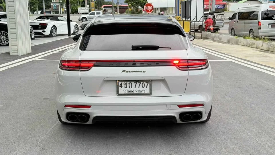 2019 Porsche Panamera II 3