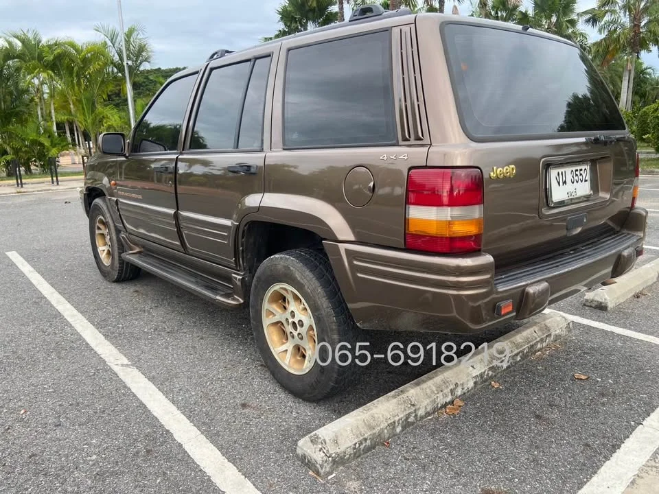 1999 Jeep Grand Cherokee ZJ 3