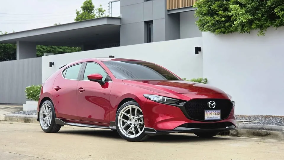 2019 Mazda 3 IV 2