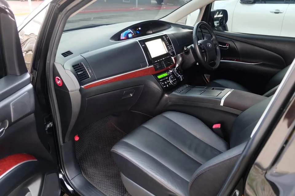 2014 Toyota Estima III 3