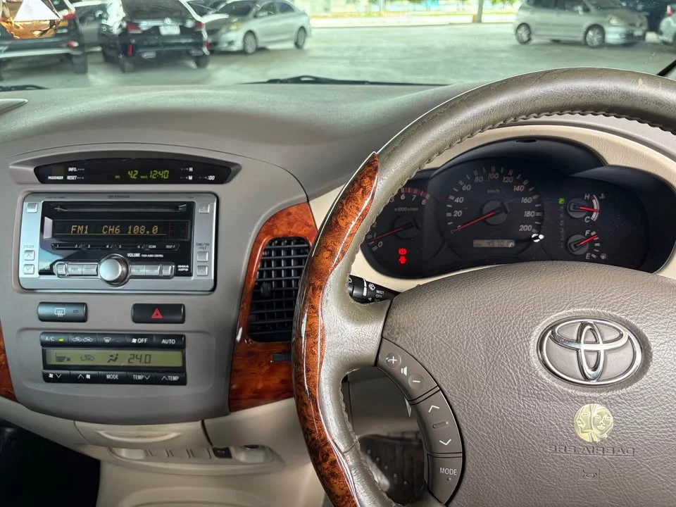 2008 Toyota Innova I 3