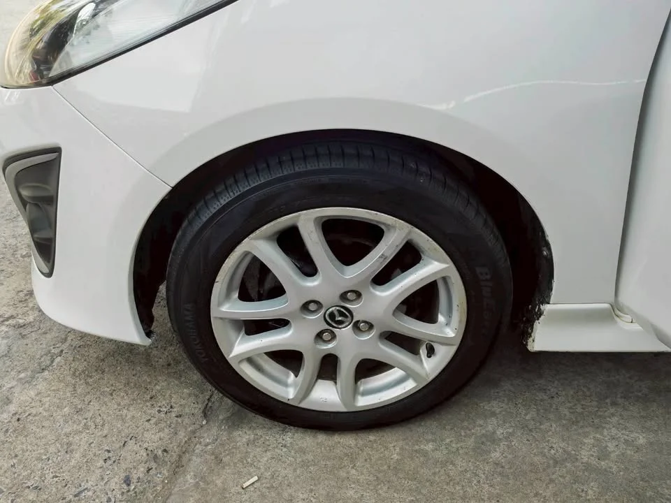 2013 Mazda 2 II 3