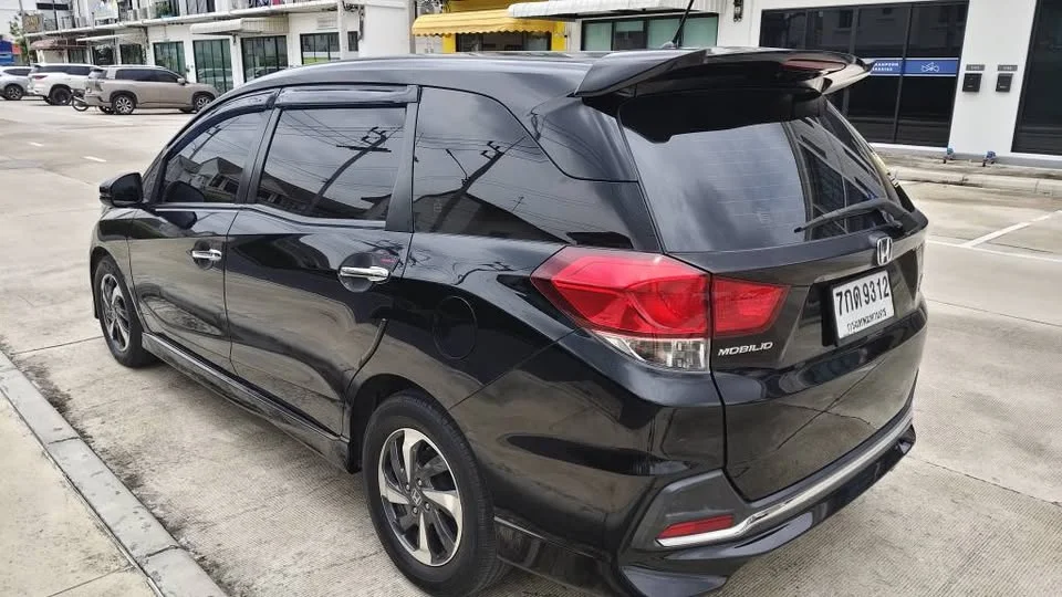 2018 Honda Mobilio II 3