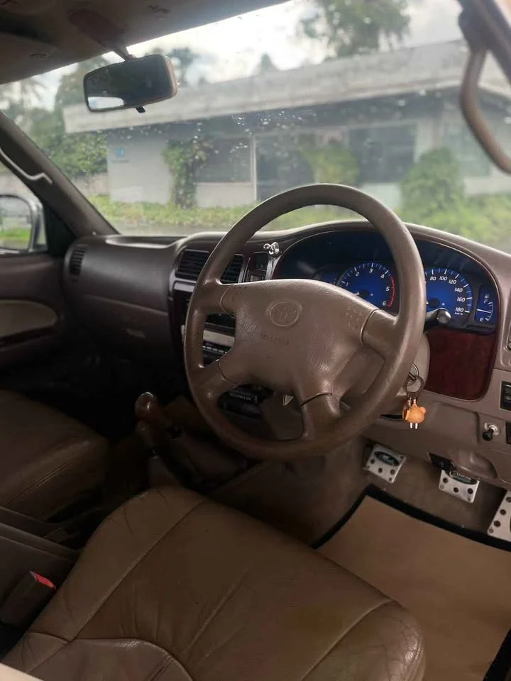 2003 Toyota Hilux Tiger VI 3