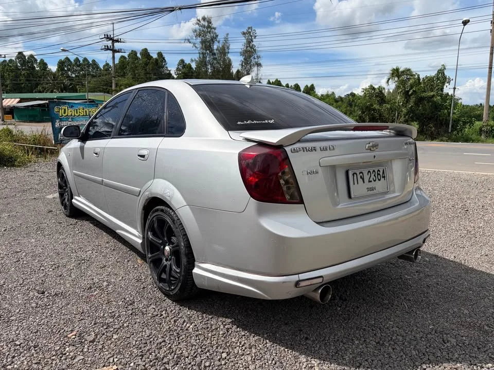 2003 Chevrolet Optra 3
