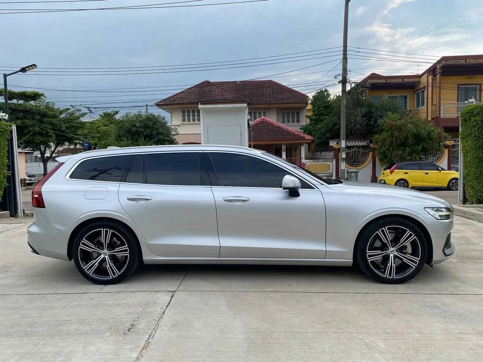2020 Volvo V60 II 3