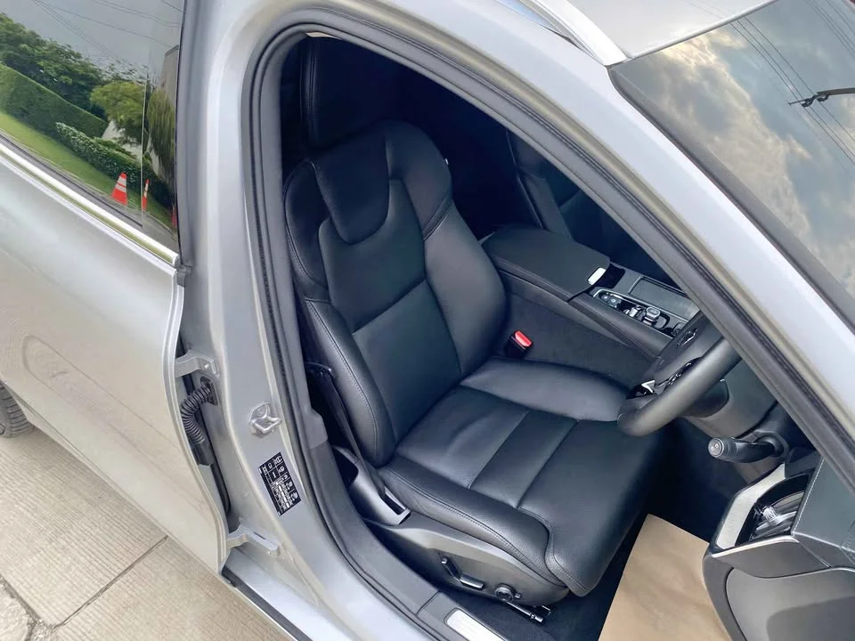 2020 Volvo V60 II 2
