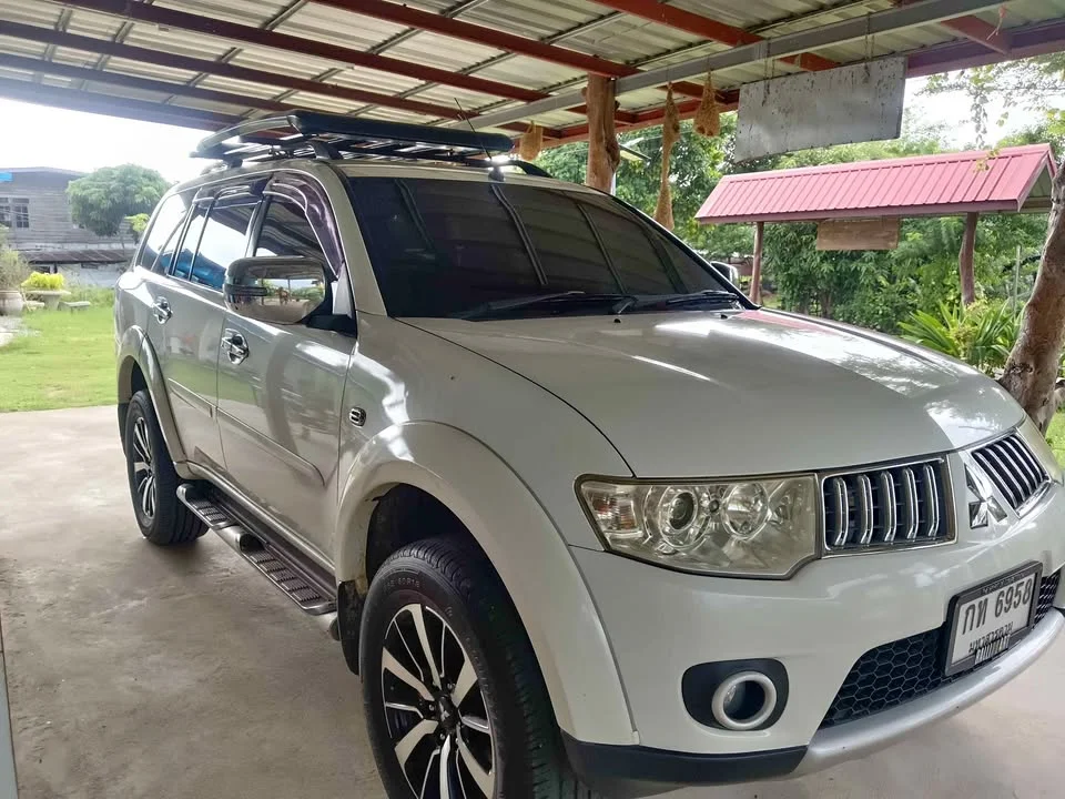 2013 Mitsubishi Pajero Sport II 3