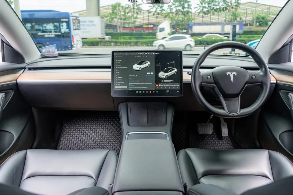 2022 Tesla Model 3 2