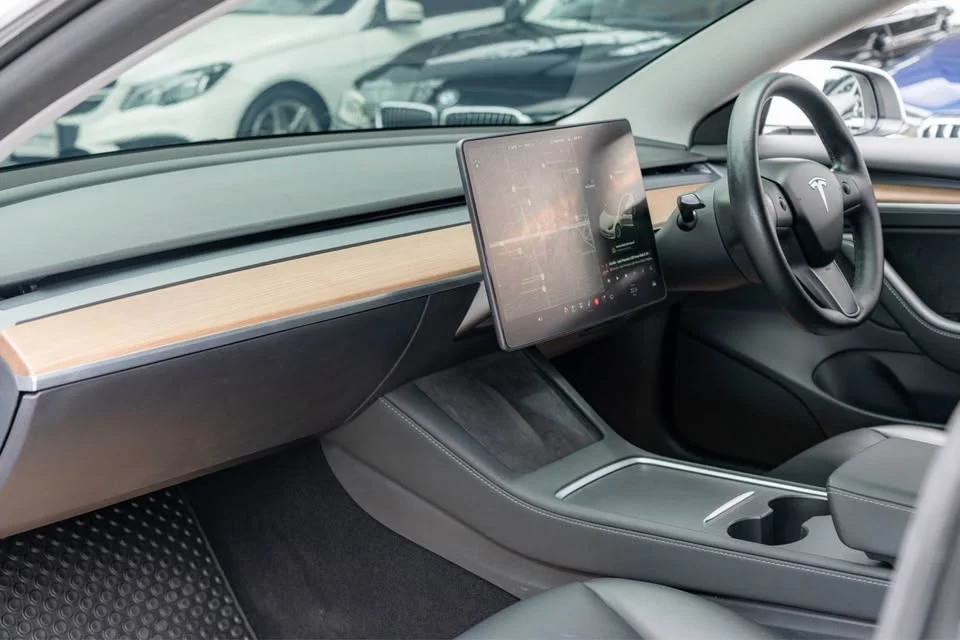 2022 Tesla Model 3 3