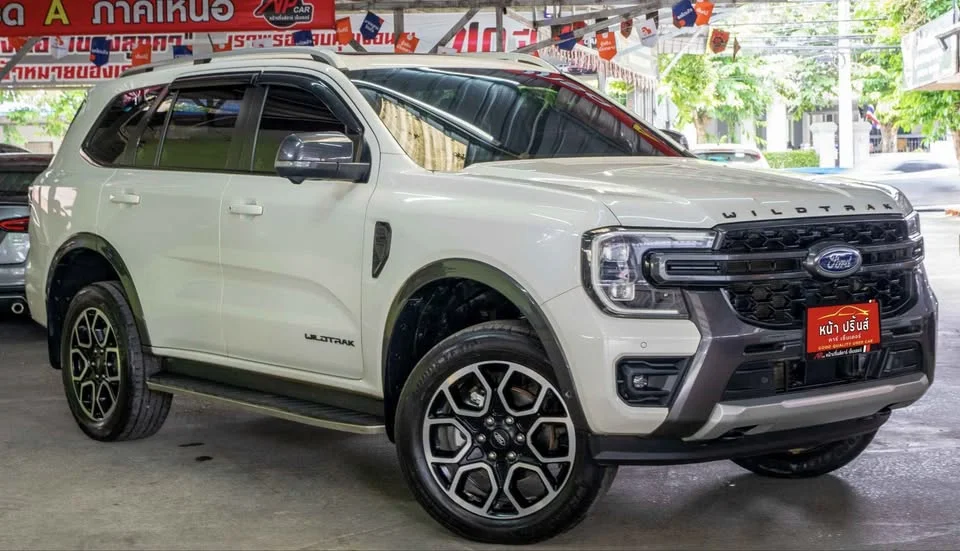 2024 Ford Everest III 2