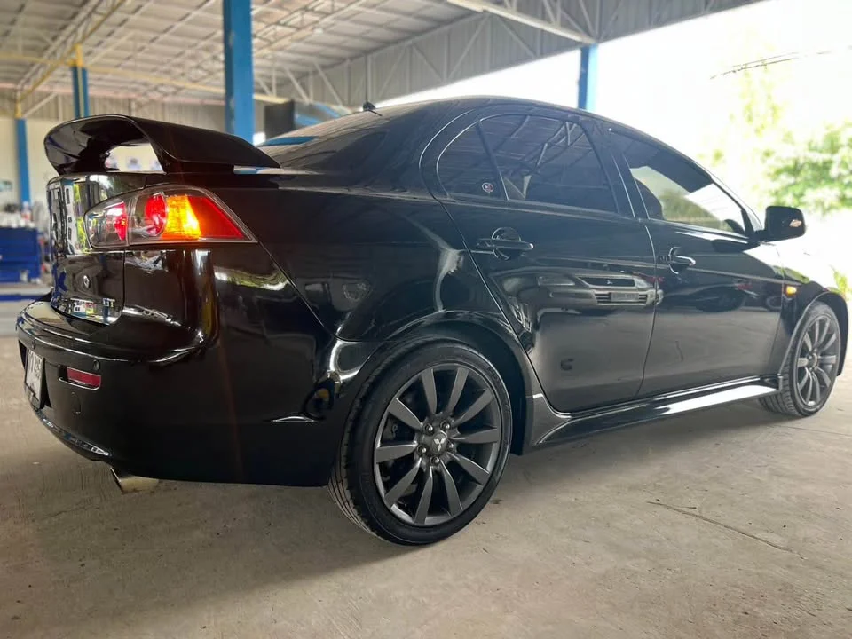 2010 Mitsubishi Lancer IX 2
