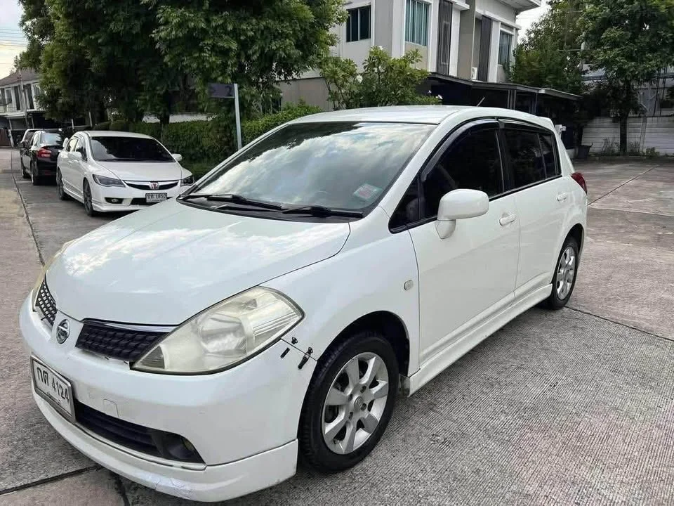 2010 Nissan Tiida I (C11) 3