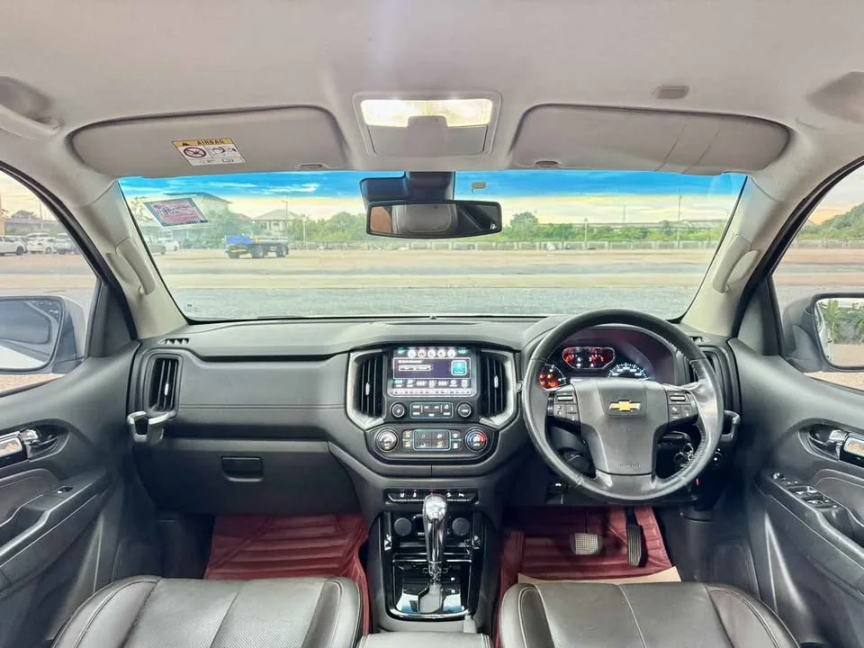 2017 Chevrolet Colorado II 3