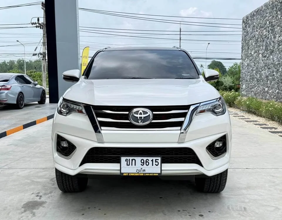 2018 Toyota Fortuner II 2