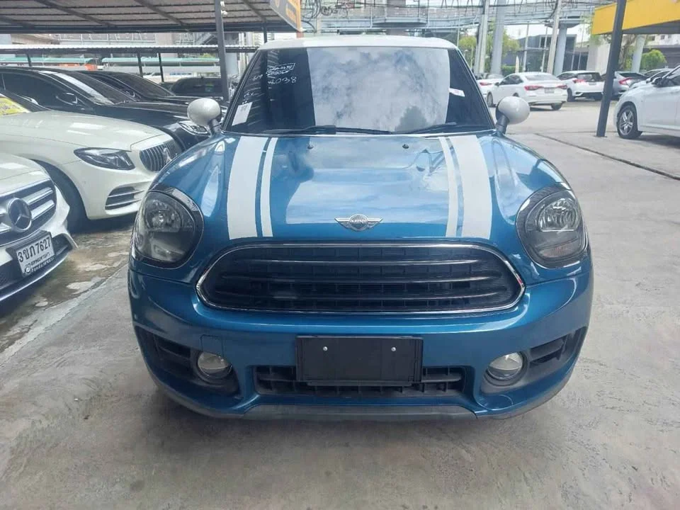 2018 Mini Hatch  III 2