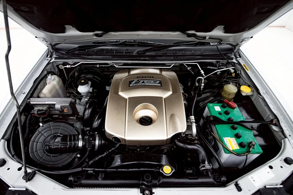 2007 Isuzu MU-7 2