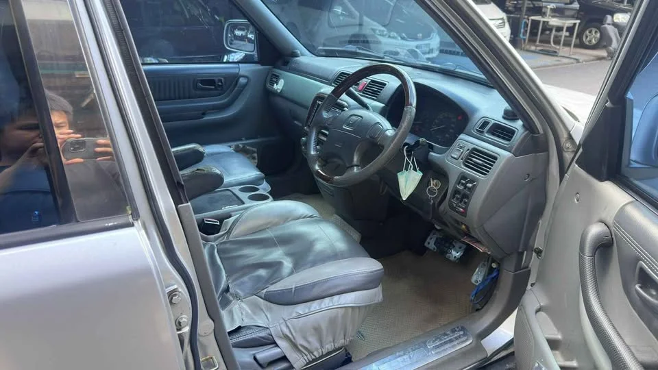 2000 Honda CR-V I 3