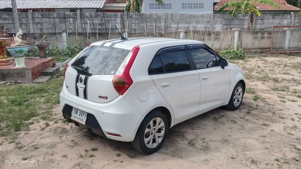 2016 MG 3 II 3