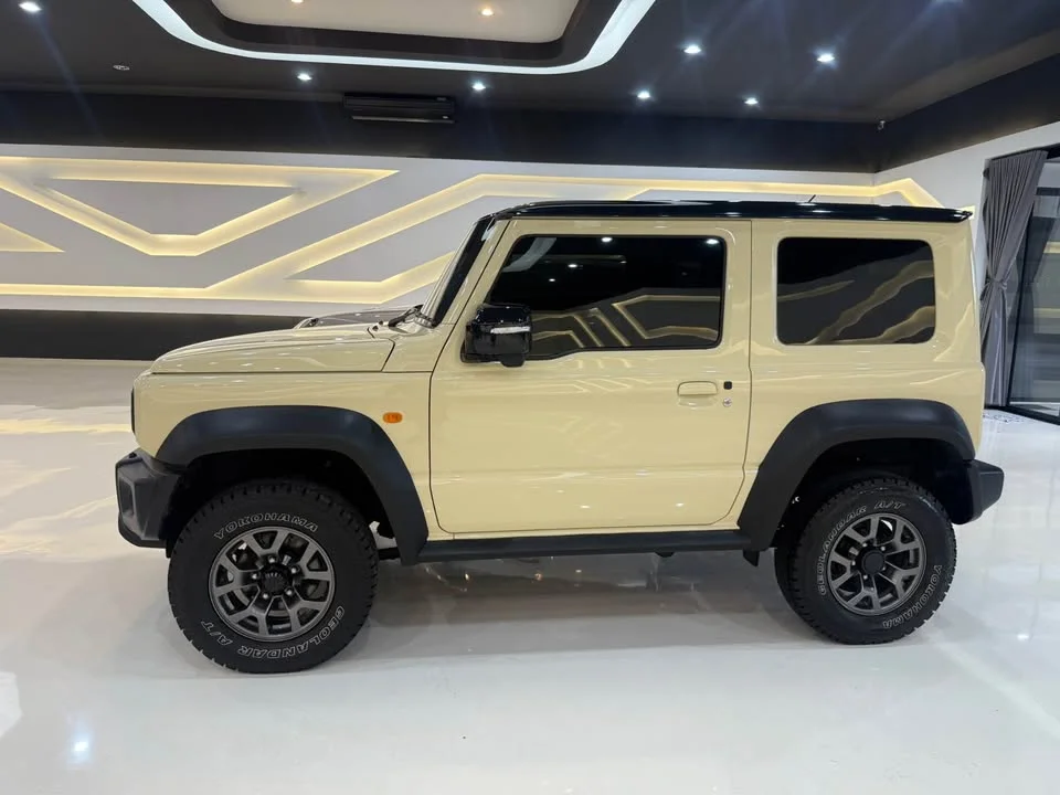 2023 Suzuki Jimny IV 3