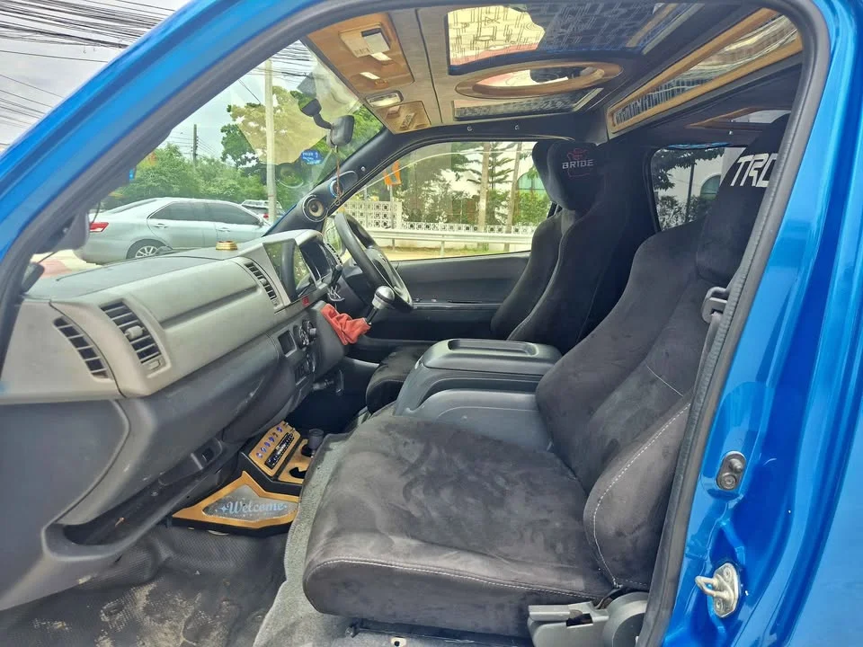 2013 Toyota HiAce V (H200) 2