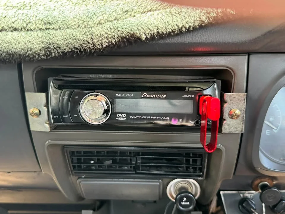 1996 Mazda B-series (Familia) III 3