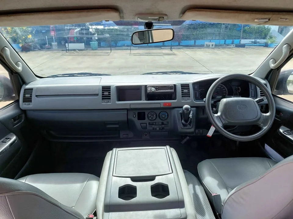 2009 Toyota Commuter V (H200) 2