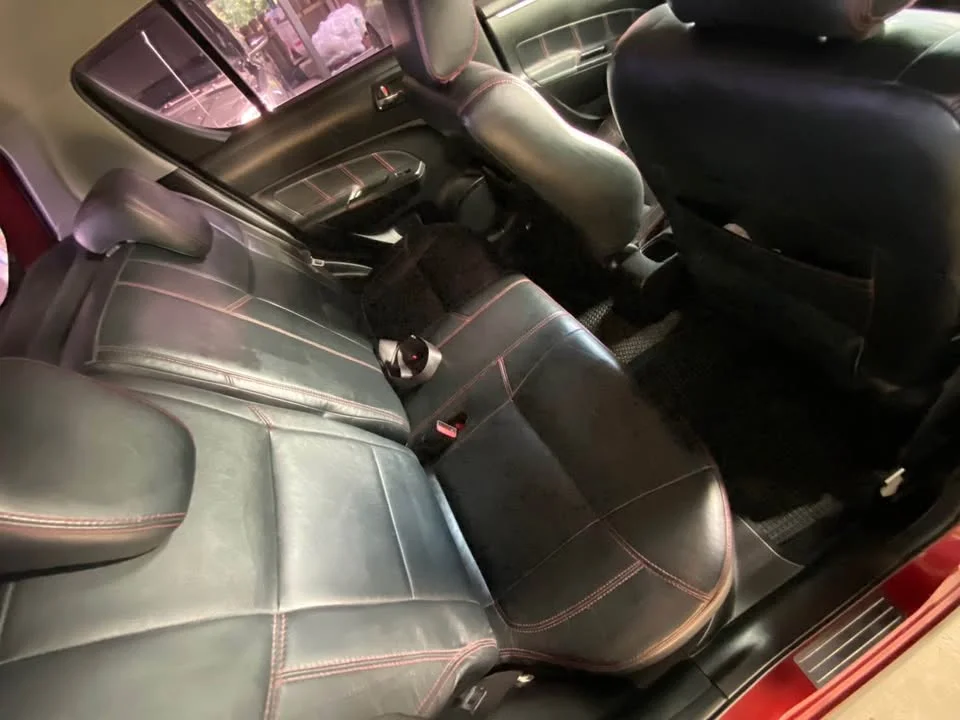 2013 Suzuki Swift II 2