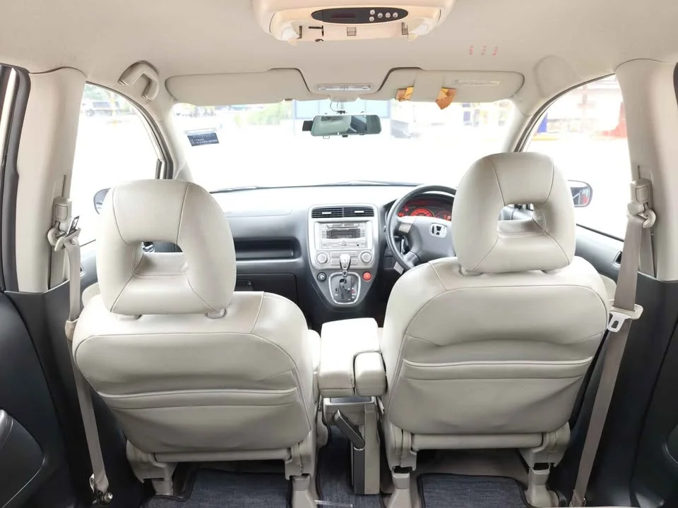 2005 Honda Stream I 2