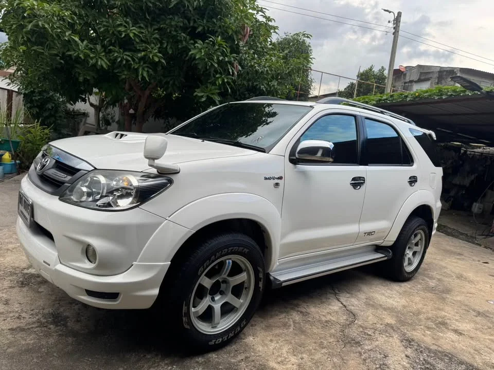 2008 Toyota Fortuner I 3
