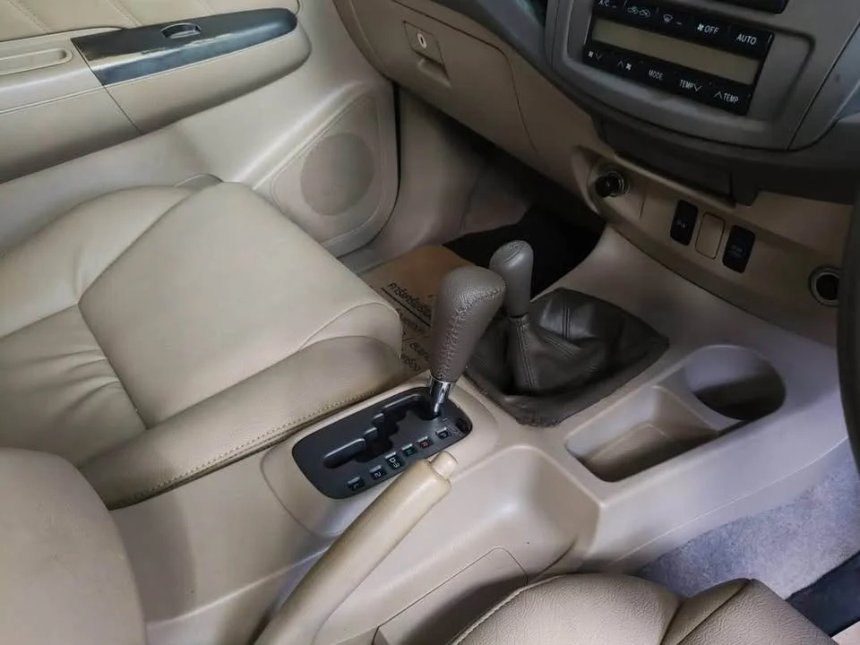 2006 Toyota Fortuner I 2