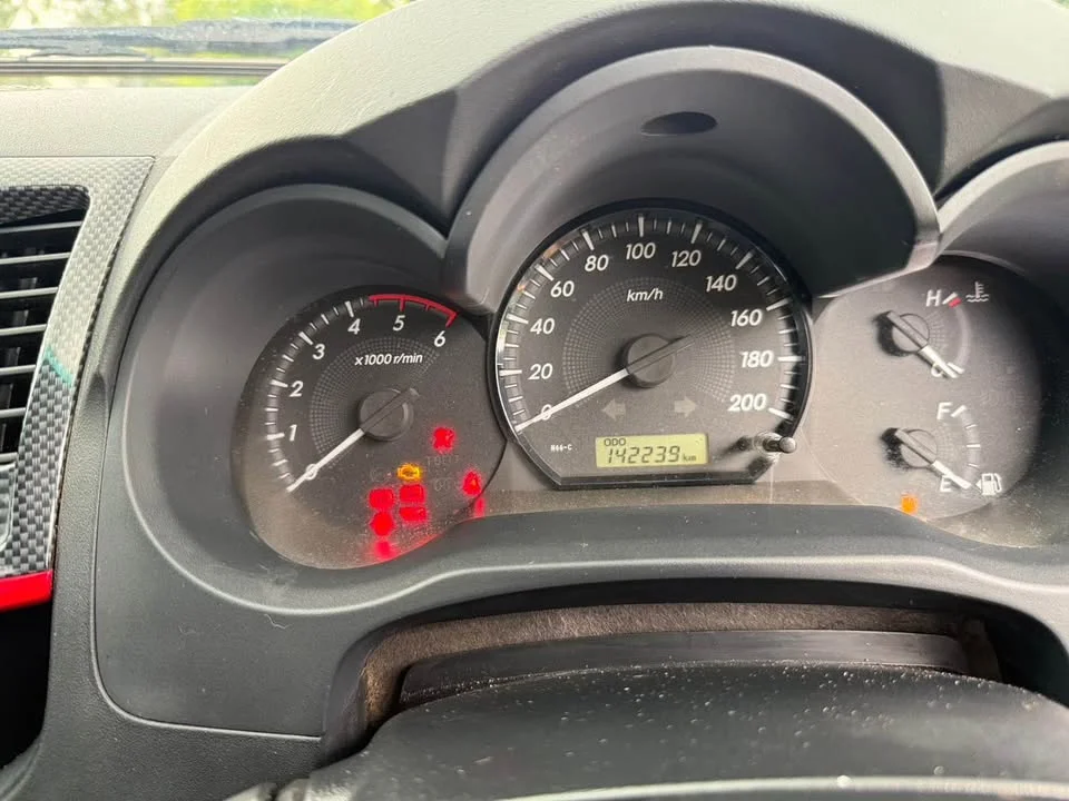 2014 Toyota Hilux VII 3