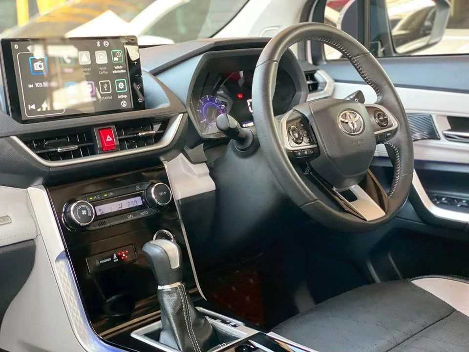 2023 Toyota Veloz III 2