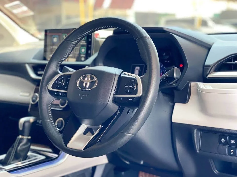 2023 Toyota Veloz III 3