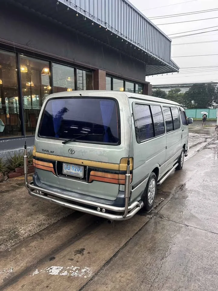 1997 Toyota Commuter IV (H100) 3