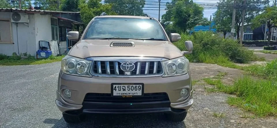 2009 Toyota Fortuner I 2