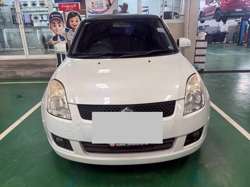 2011 Suzuki Swift I 3