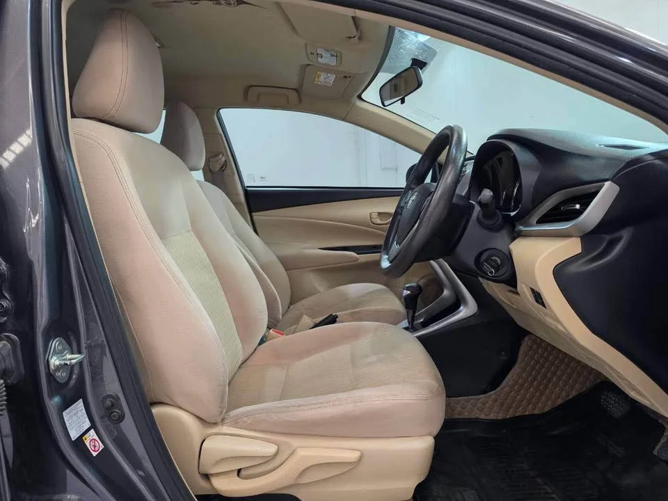 2017 Toyota Yaris ATIV III 2