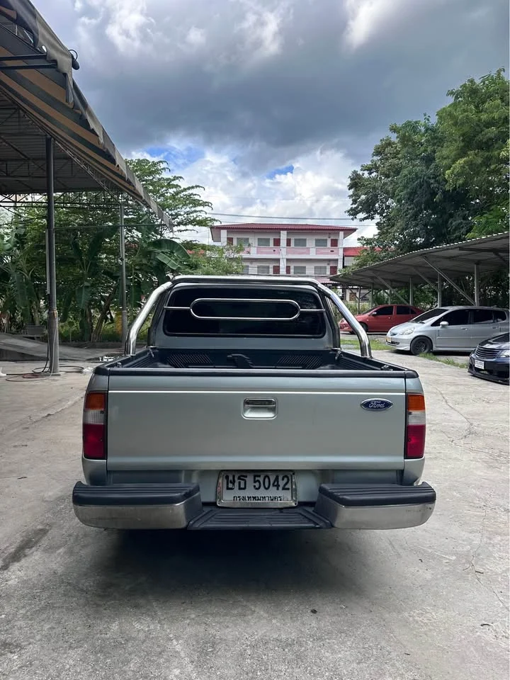 2003 Mazda 2500 Fighter V 3