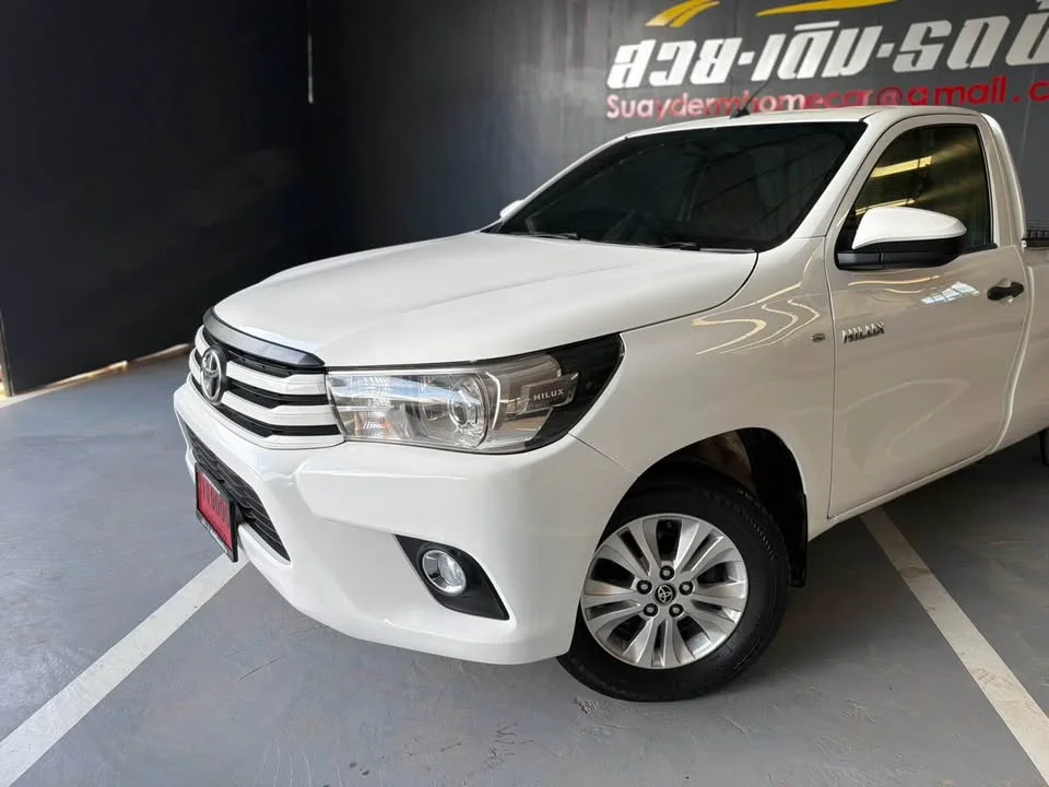 2018 Toyota Hilux VIII 2