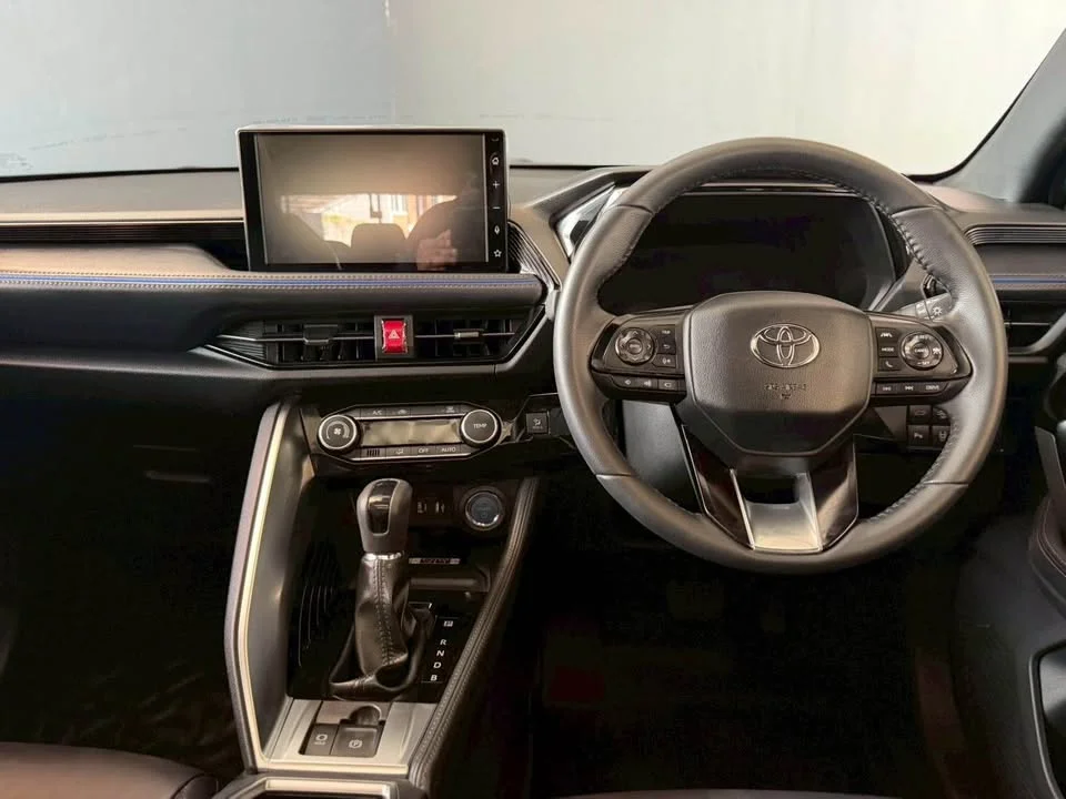 2024 Toyota Yaris Cross AC200 3