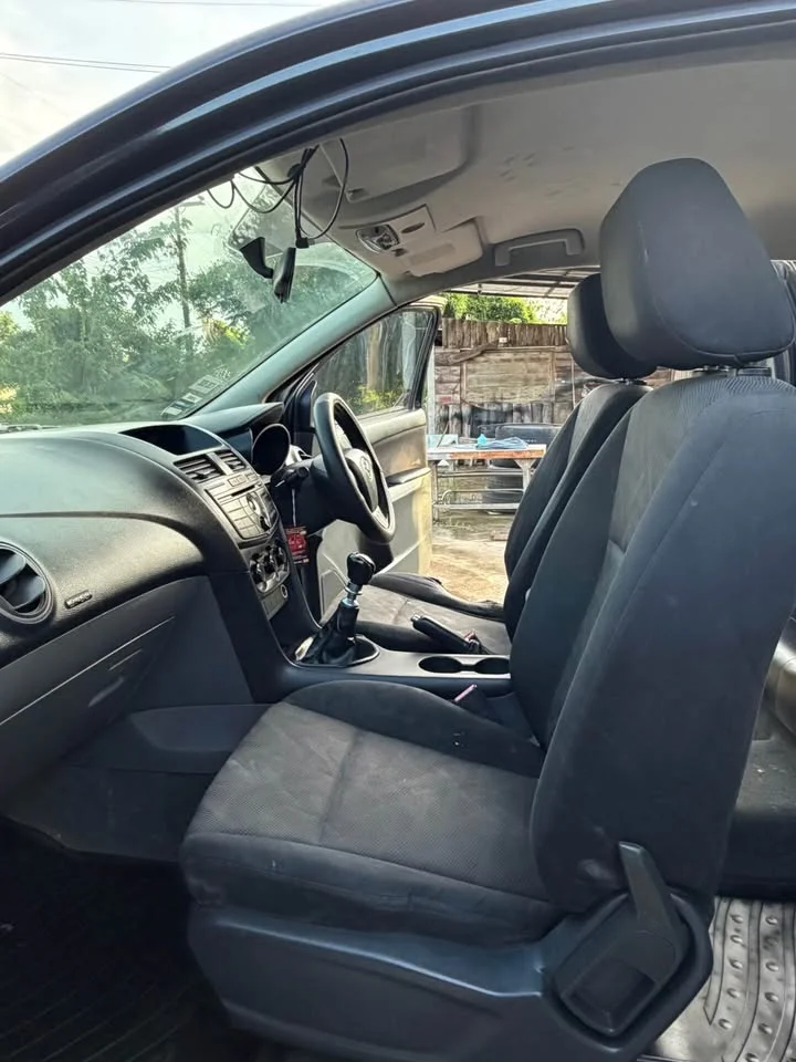 2012 Mazda BT-Series II 3