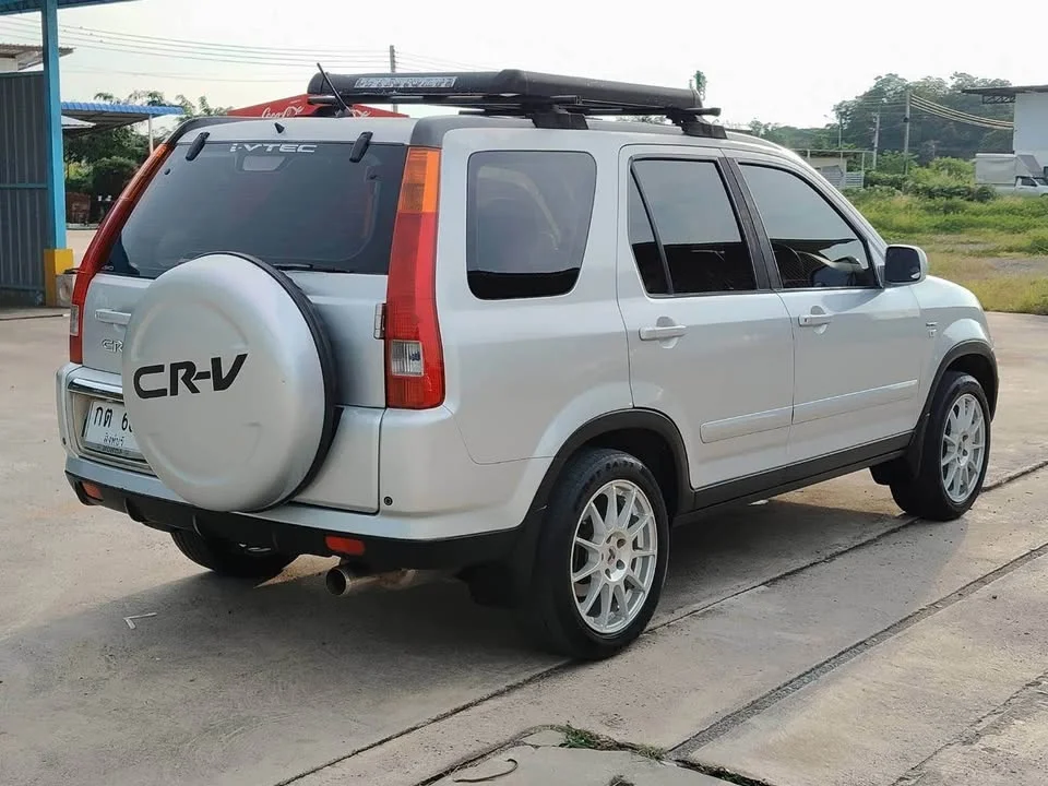 2003 Honda CR-V II 3