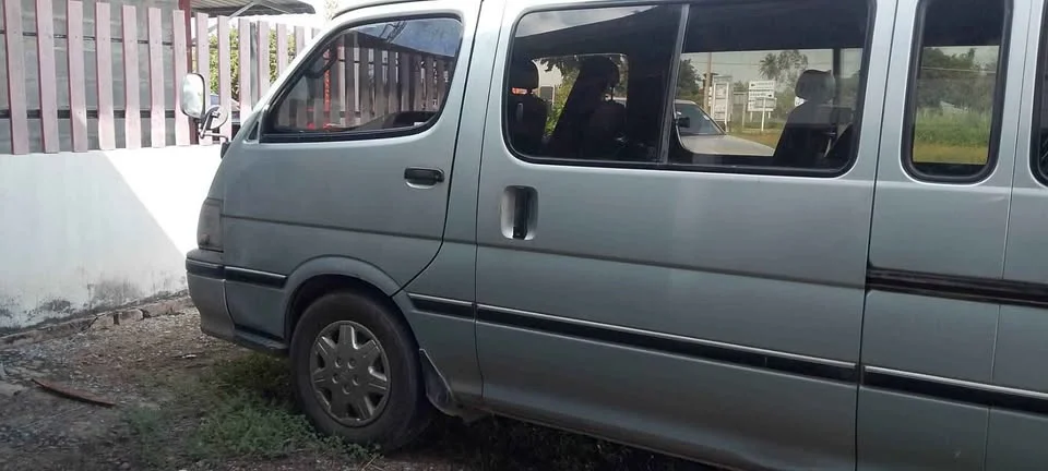 2002 Toyota Commuter IV (H100) 2