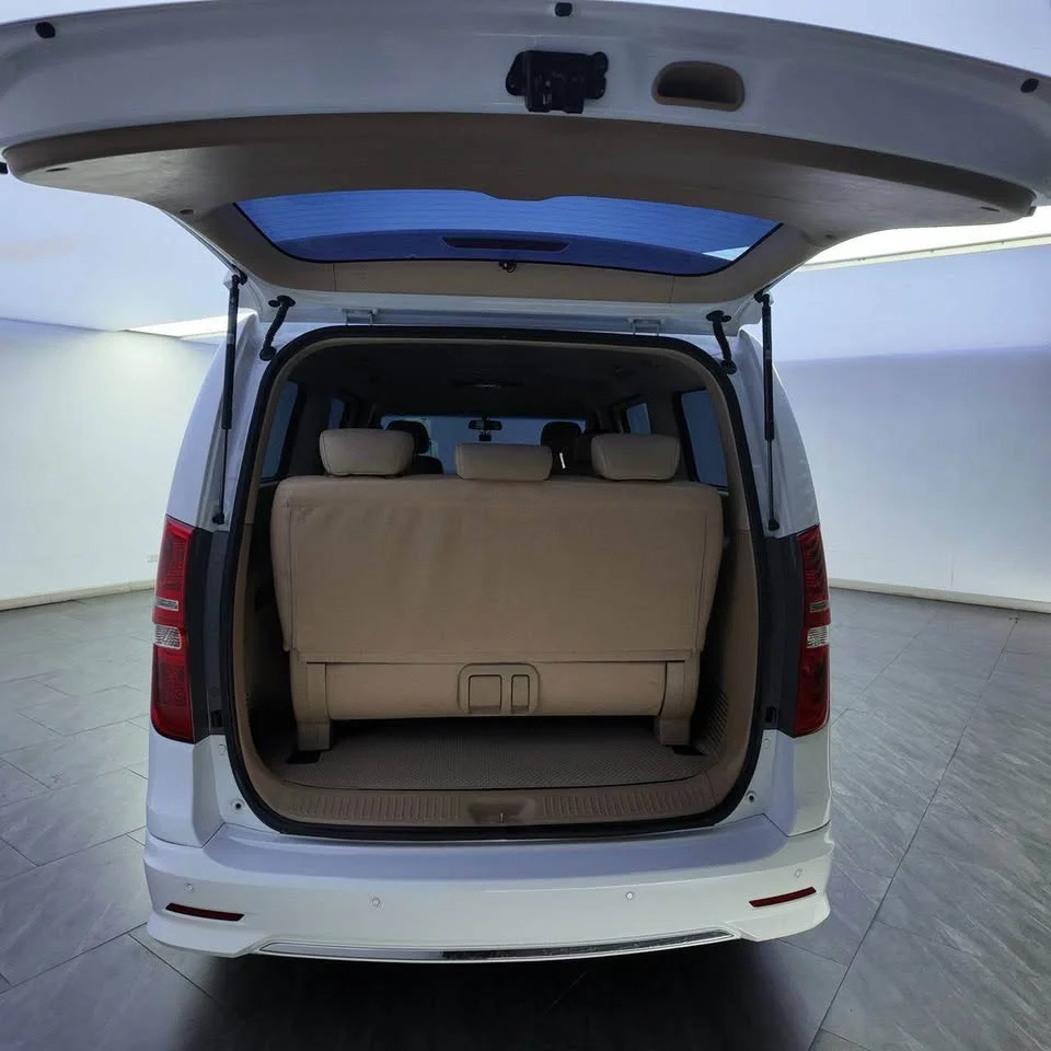 2022 Hyundai H-1 II 3
