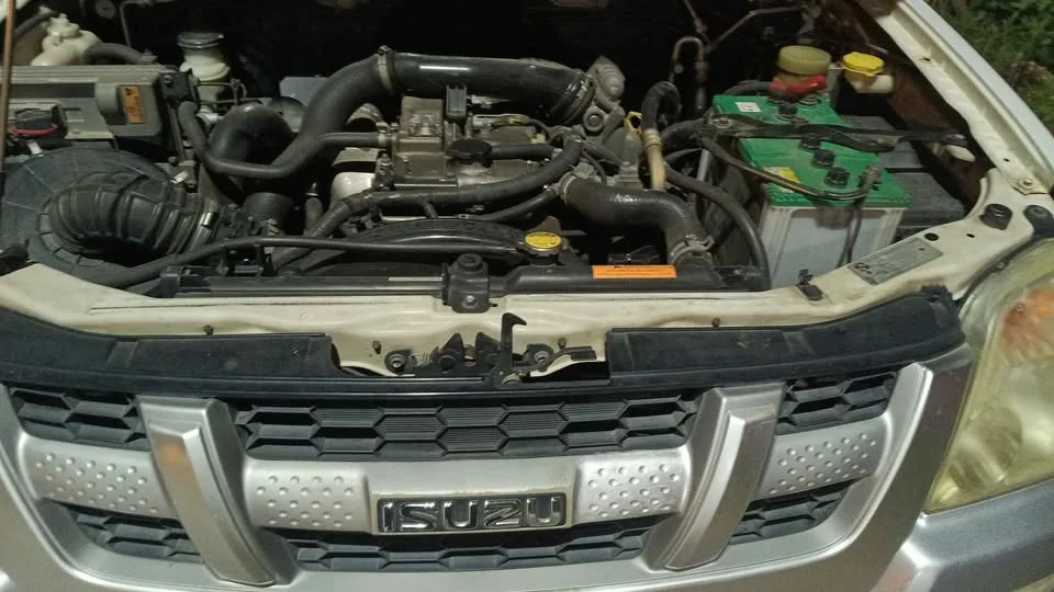 2006 Isuzu MU-7 3