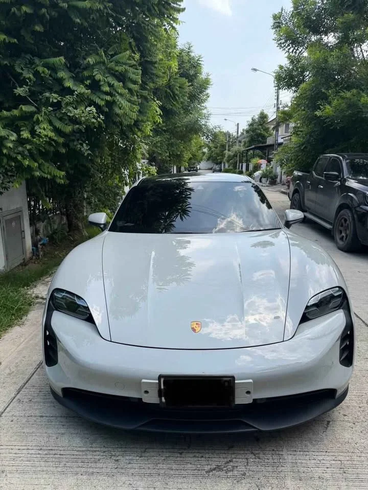 2023 Porsche Taycan 9J1 2