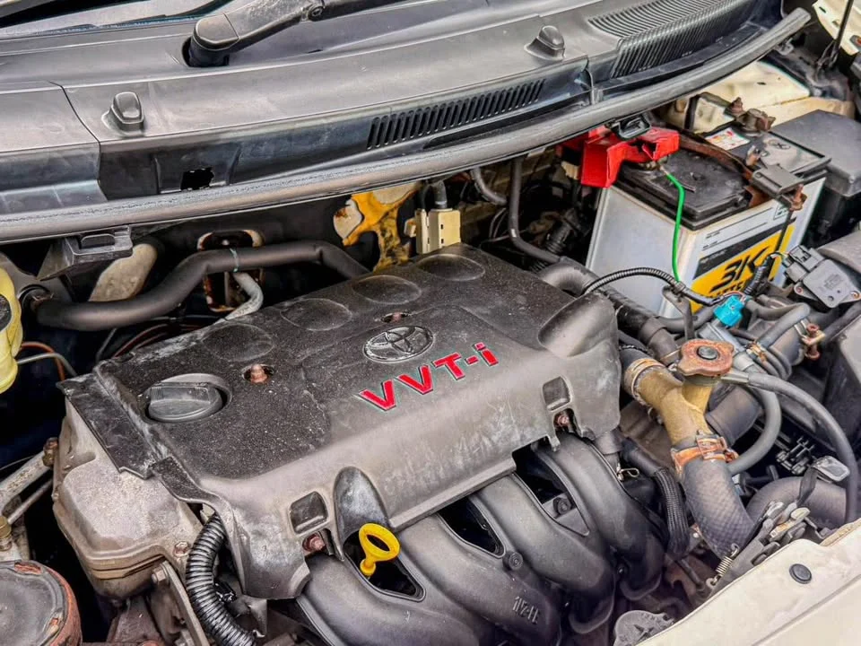 2007 Toyota Yaris II 2